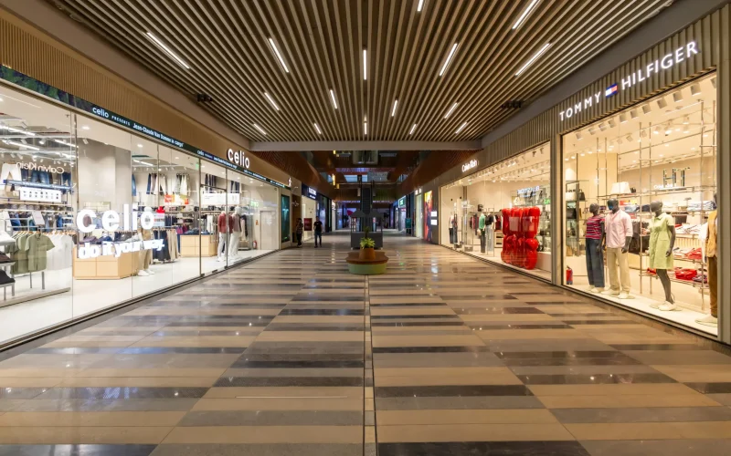 Curated-retail-mix-featuring-global-and-premium-brands.jpg